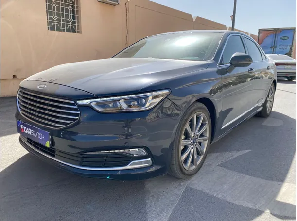 2021 Ford Taurus in Riyadh