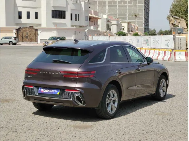 Car image 5