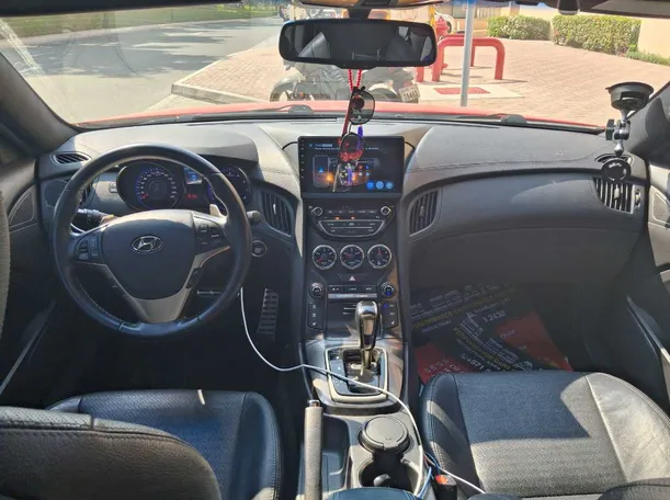 Car image 15