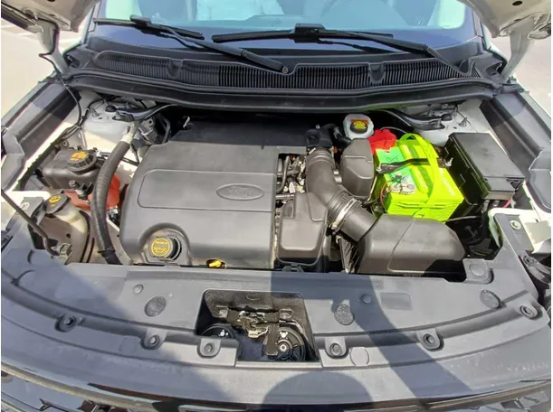 Car image 23