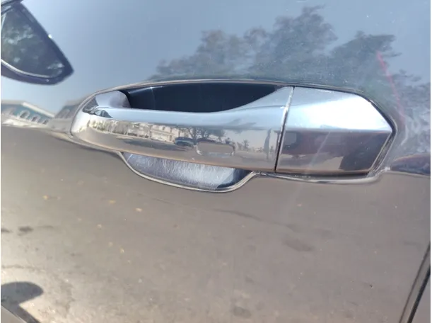 Car image 27