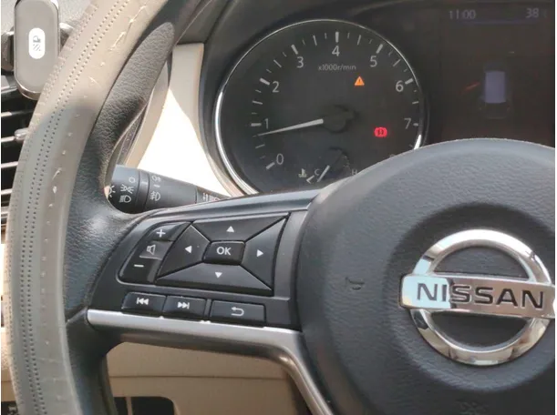 Car image 24