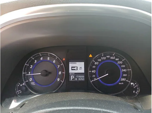 Car image 23