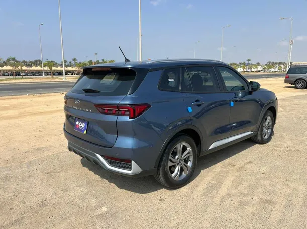Car image 5