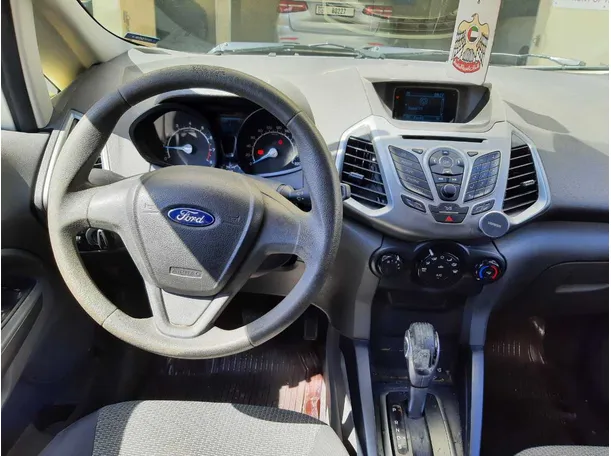 Car image 17
