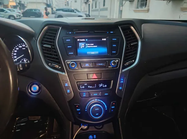 Car image 23