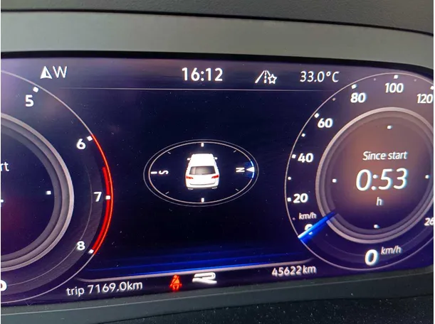 Car image 28
