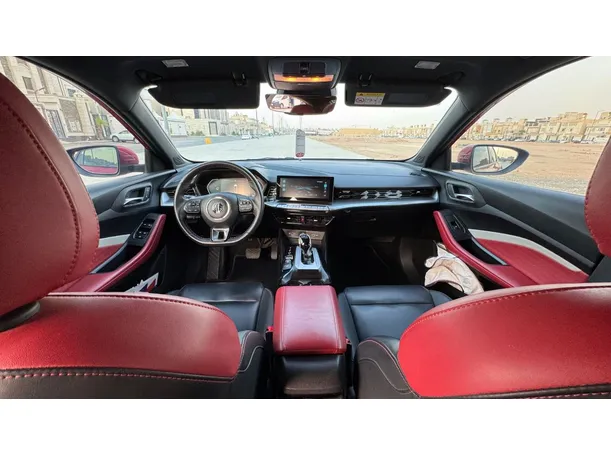 Car image 16