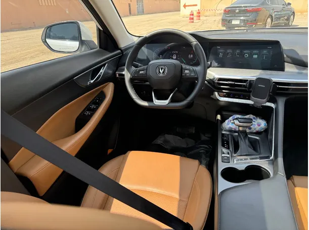 Car image 21