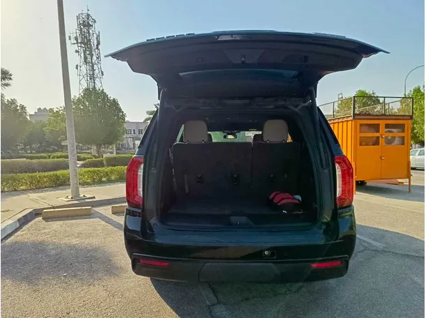 Car image 27
