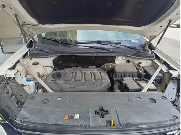 Car image 37