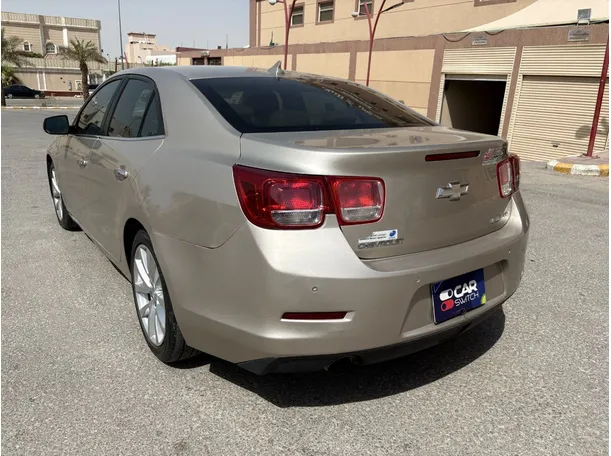 Car image 7