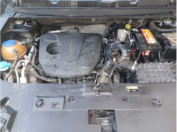 Car image 25