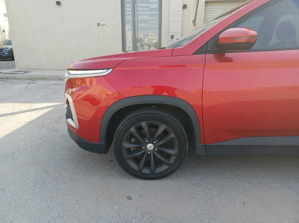 Car image 9
