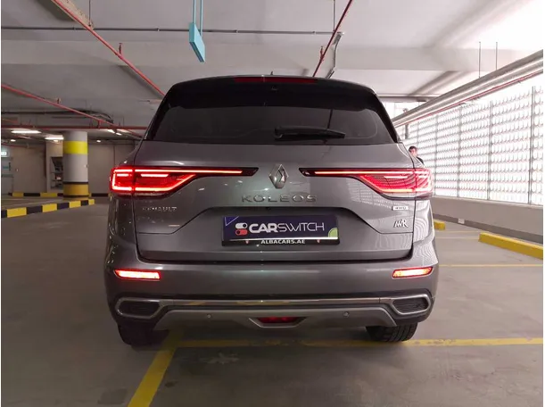 Car image 6