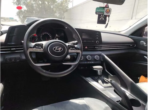 Car image 26
