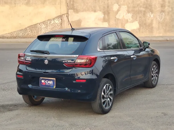 Car image 5