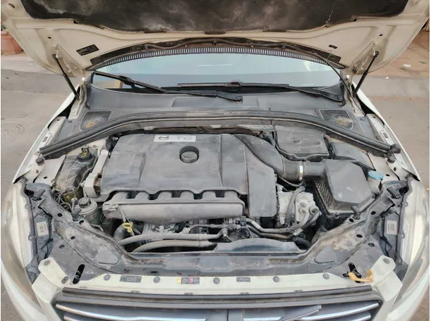 Car image 37