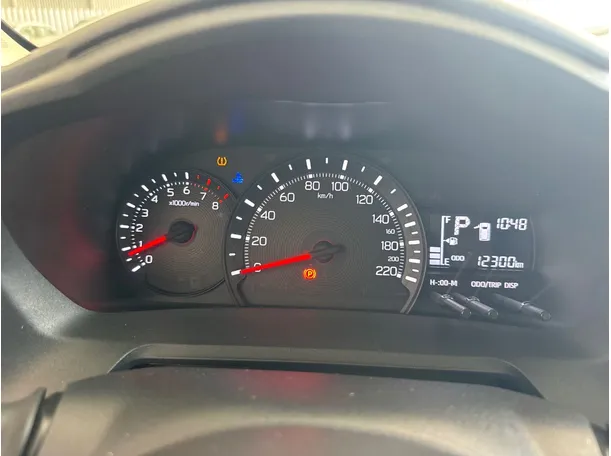 Car image 10