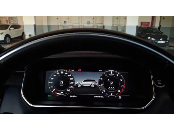 Car image 10