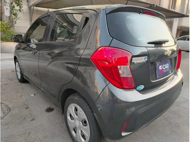 Car image 7
