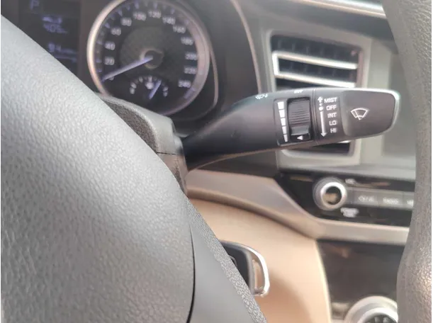 Car image 29