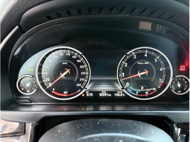 Car image 23