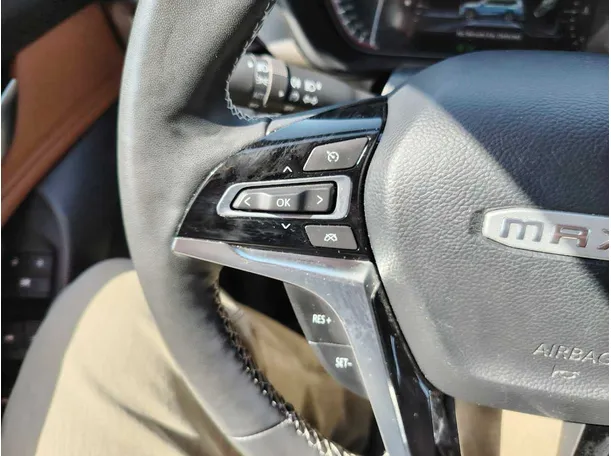 Car image 36
