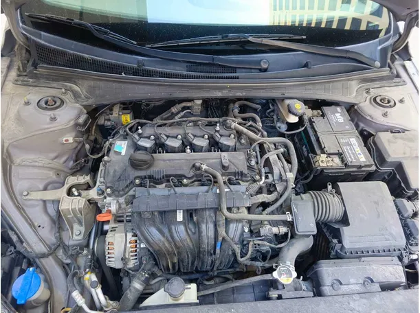 Car image 35