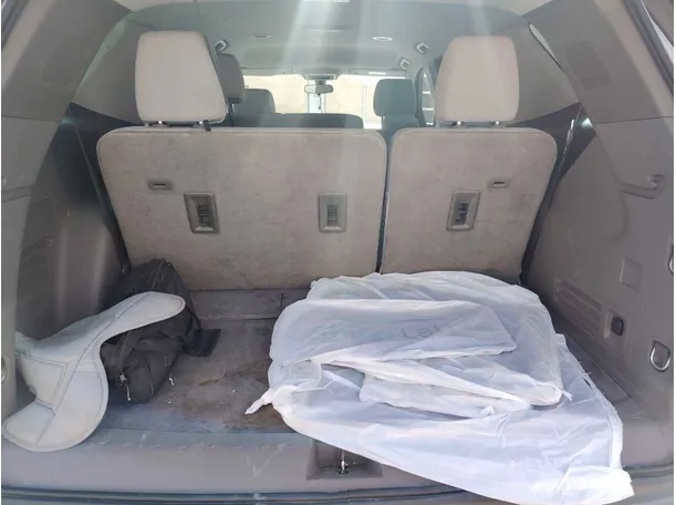 Car image 28