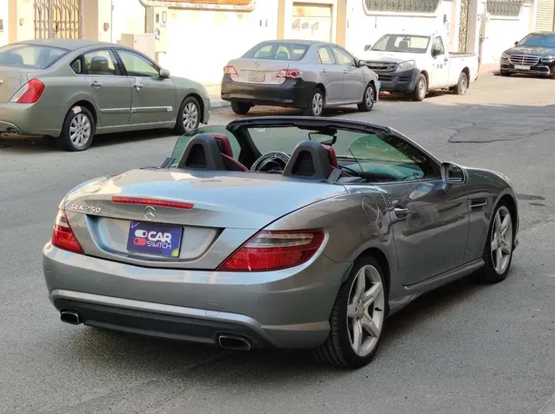 Car image 6