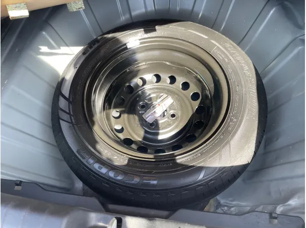 Car image 22