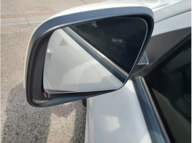 Car image 33