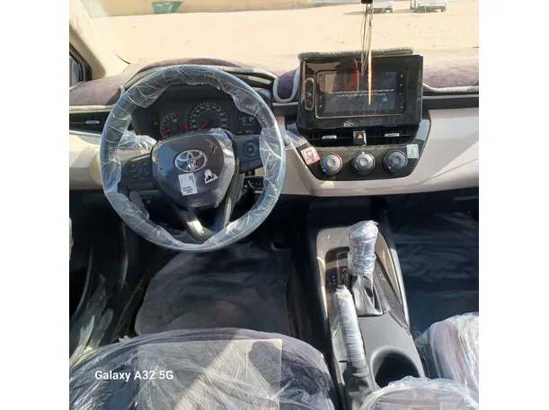 Car image 16