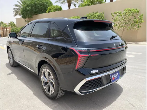 Car image 7