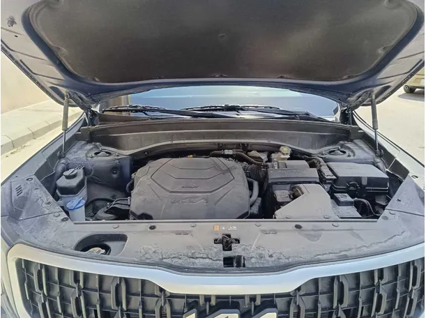 Car image 37
