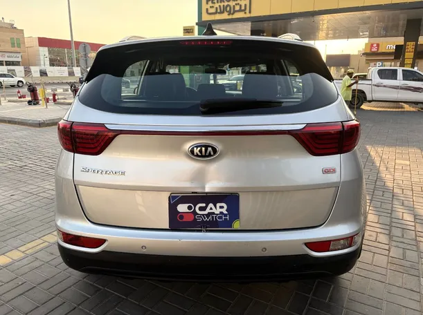 Car image 6