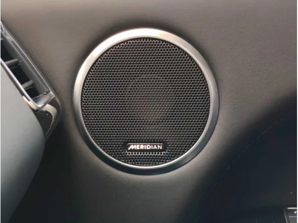 Car image 31