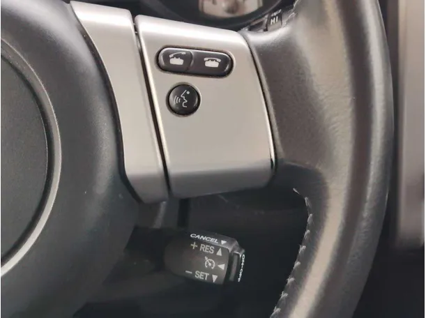 Car image 27