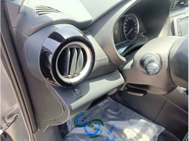 Car image 31