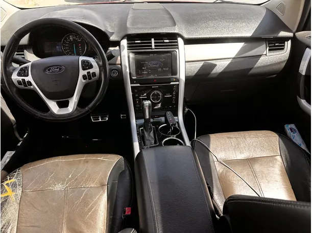 Car image 18