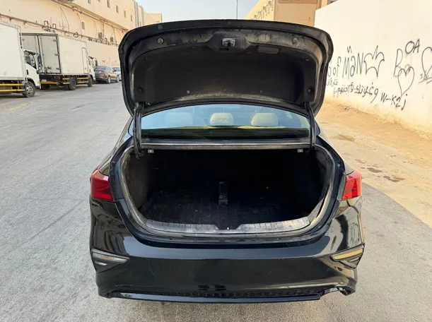 Car image 21