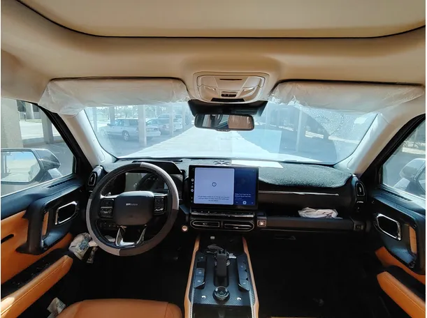 Car image 13