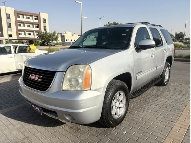 2013 جمس يوكن في الرياض