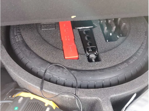 Car image 38