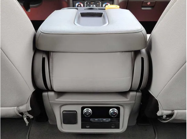 Car image 31