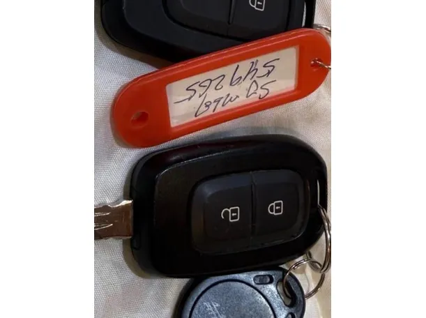 Car image 20