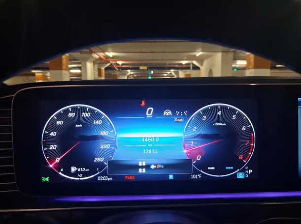 Car image 20