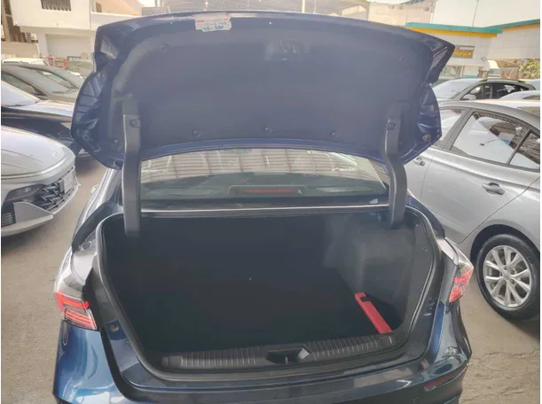 Car image 28