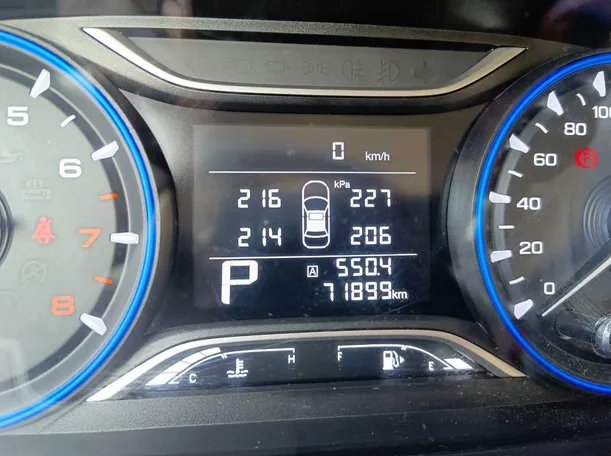 Car image 28